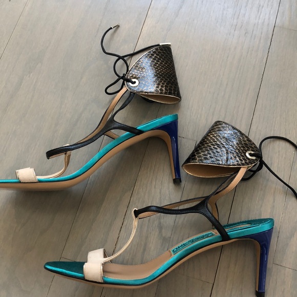 🔥Ferragamo Pegan T strap sandals size 71/2😍 - Picture 4 of 8